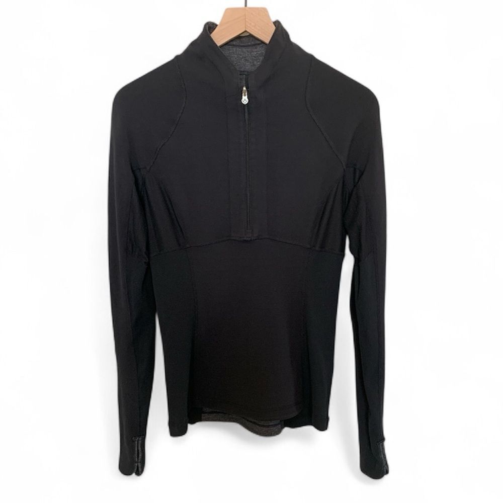 Lululemon Run Switch back 1/2 zip. Black/ gray. Reversible. Size 8 - Picture 8 of 11